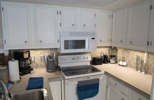 South Padre Island Condo | Spacious 3rd Floor Condo - Minutes from Beach or Bay - with shared Pool!