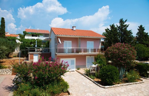 Novalja Apartment | Spacious 4* apartment w/wonderful view, 4 persons, family, youngs, pets
