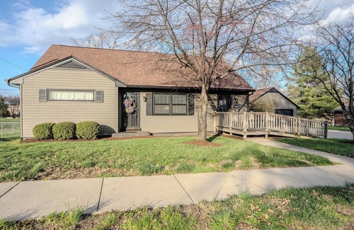 Frankfort House | Spacious 4 bed 1.5 bath home directly across Buffalo Trace Distillery.