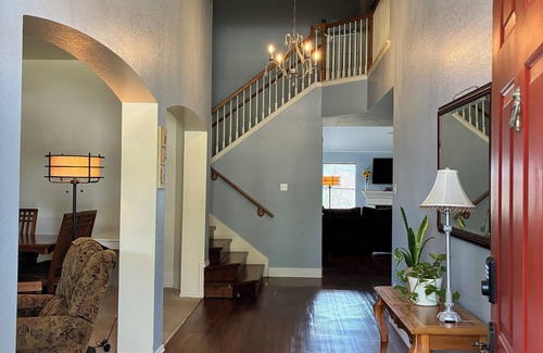 Pflugerville House | Spacious 4 bed house in Pflugerville, close to Austin for ACL and COTA