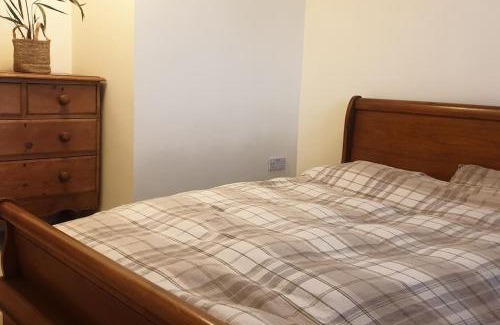 Helmdon House | Spacious 4 bed house 10 min from Silverstone