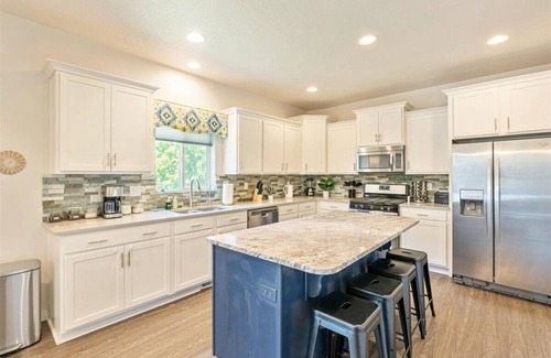 Eagle Mountain House | Spacious 4-bedroom house in amazing Eagle Mountain! Pet Friendly!