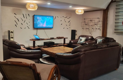 Mwanza Apartment | Spacious 4-bedroom apartment in marvelous Mwanza Region with AC - Penthouse