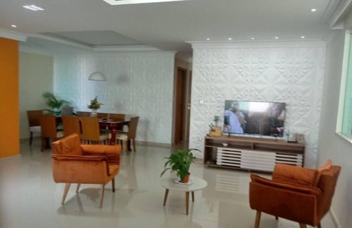 Arembepe Condo | Spacious 4-bedroom, 5-bathroom condominium in gated community close to beach.