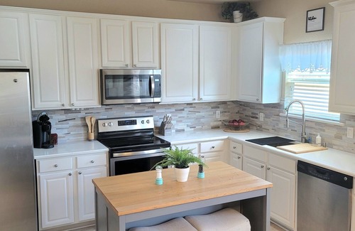 Converse House | Spacious 4 bedroom central to everything San Antonio has to offer
