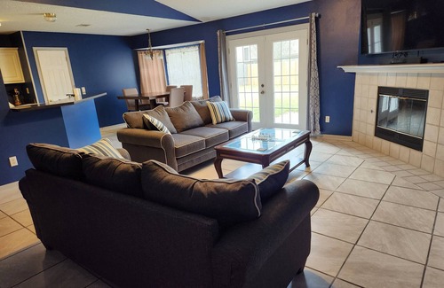 Florida Panhandle House | Spacious 4-bedroom house in charming Cantonment with WiFi, AC