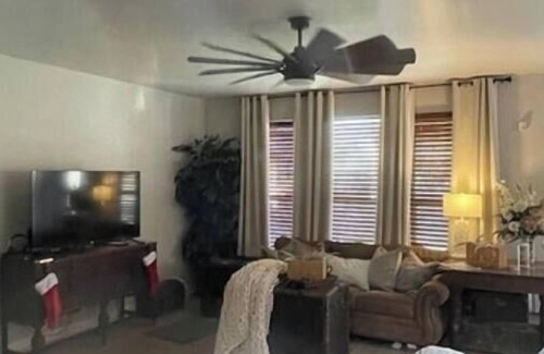 Georgetown House | Spacious 4-bedroom house with WiFi, pool & park access near Georgetown square