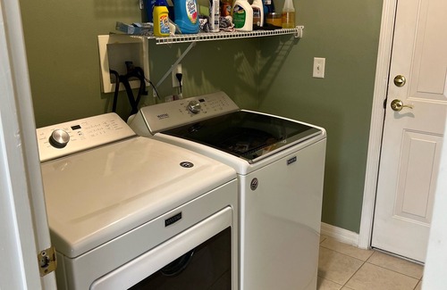 Indian Trails House | Spacious 4 bedroom home quiet neighborhood Convenient location 5 min off. I95