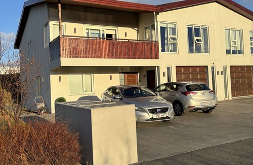 Kopavogur House | Spacious 4-bedroom house in Kopavogur with WiFi.