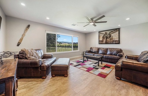Fairfield House | Spacious 4-bedroom house in wine country. USA today voted as #1 wine region.