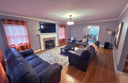 Near East Columbus House | Spacious 4 bedroom home in beautiful Columbus with WiFi, crafted for family fun.