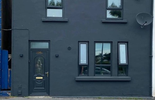 Galway City Centre House | Spacious 4-bedroom house in fabulous Galway with WiFi