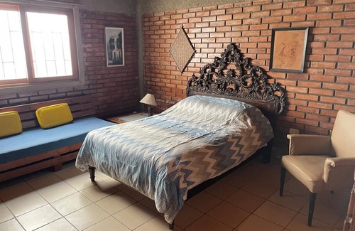 Mala House | Spacious 4-bedroom house in Playa Bujama with WiFi. Private Beach close to Asia.