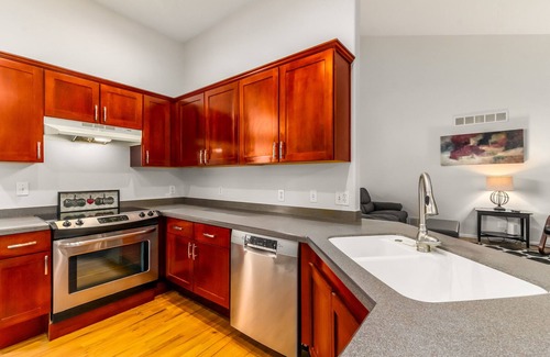 Waverton Ranches House | Spacious 4 bedroom Ranch Home 30+ Day Rental -Wheelchair Accessible