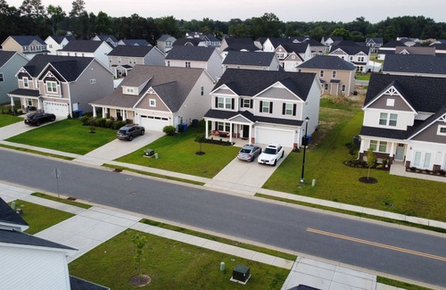 Fayetteville House | Spacious 4-bedroom house, 20 min to Fort Liberty!
