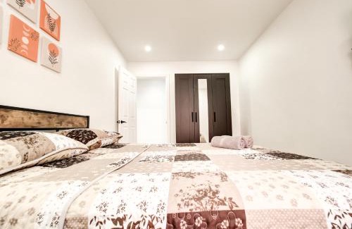 Hochelaga Apartment | Spacious 4-Bedrooms in HoMa Montreal 22