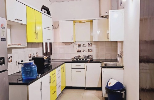 East of Kailash Apartment | Spacious 4 BHK Apartment | Feels like 🏠