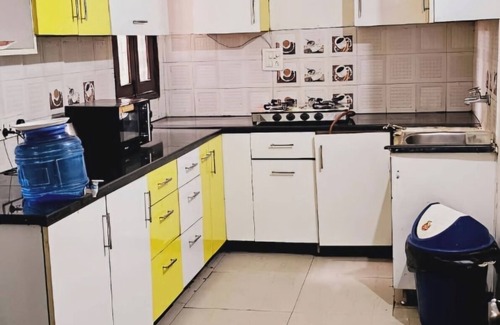 East of Kailash Apartment | Spacious 4 BHK Apartment | Feels like 🏠