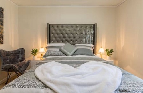 Shaughnessy House | Spacious 4BD Family Home!