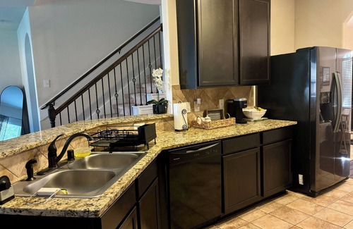 Barker House | Spacious 4BR/2.5bath/Game RM/Pet Friendly house- Extended Stays Welcome