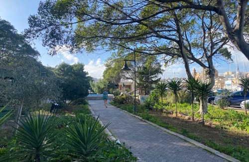 Pieta Apartment | Spacious 4BR/4BATH w/AC, Balcony, WIFI & Terrace!