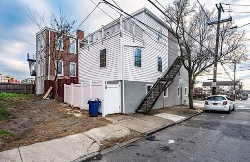 Downtown Wilmington House | Spacious 4BR Home in Wilmington!