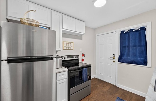 St. Louis House | Spacious 4BR St. Louis Retreat Near Airport, Zoo & Downtown w/Firepit