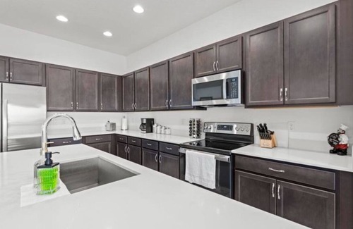 Wellington House | Spacious 5-bedroom house with AC and WiFi in marvelous Loxahatchee Groves