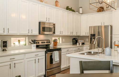 Val Vista Lakes House | Spacious 5 Bdr home,private pool, located in Val-Vista Lakes Gilbert, AZ