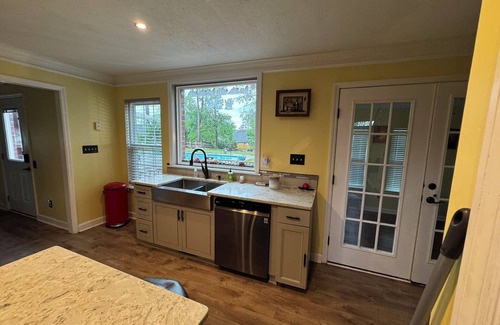 Evans House | Spacious 5-bdrm, 4bth with AC, WiFi, fenced yard, outdoor pool in charming Evans