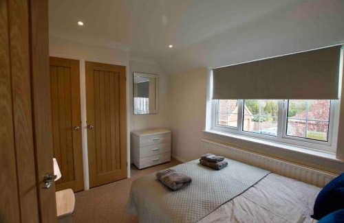 Frinton-on-Sea House | Spacious 5 bed in the countryside, close to Frinton-On-Sea