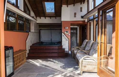 Kentchurch House | Spacious 5 bed property with hot tub/sauna situated in picturesque Grosmont