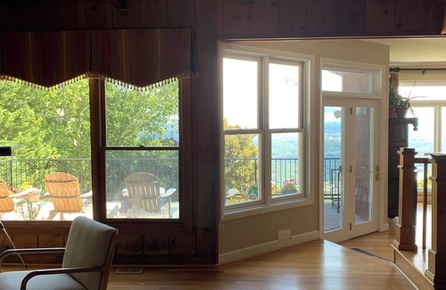 Mountain Creek House | Spacious 5-bedroom house atop mountain- minutes from Downtown Chattanooga
