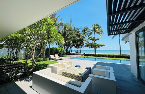 Phuoc Thuan Villa | Spacious 5-Bedrooms BEACHFRONT Villa 1000m2 in Sanctuary Ho Tram Resort VIETNAM