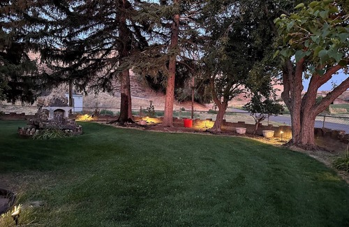 Pendleton House | Spacious 5-bedroom, 2-bath ranch house