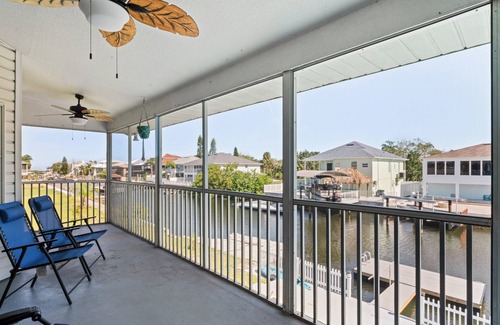 Hudson House | Spacious 5-bedroom 3 bath waterfront home on canal leading to Gulf of America!
