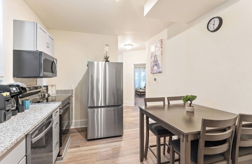 Wilmington House | Spacious 5-bedroom house in charming Wilmington with WiFi, AC