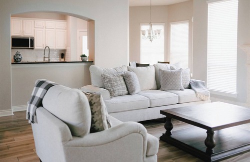 Barker House | Spacious 5-bedroom house with WiFi and AC in fabulous Houston