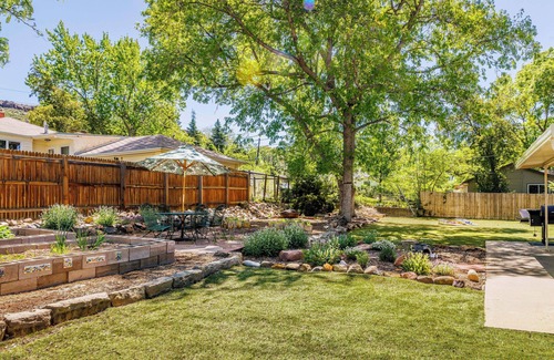 Golden House | Spacious 5-bedroom house with large yard near downtown Golden