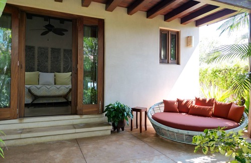 La Union de Isidoro Montes de Oca House | Spacious 5-bedroom house w/WiFi, AC, fitness room, chef quality kitchen & pool