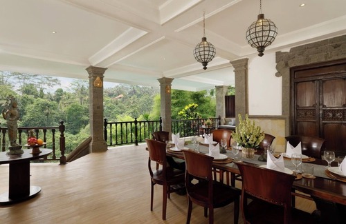 Melayang Villa | Spacious 5-Bedroom Jungle-View Villa in Ubud