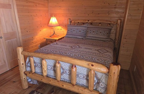 Craig Cabin | Spacious 5-bedroom lodge in awesome Craig with WiFi, AC