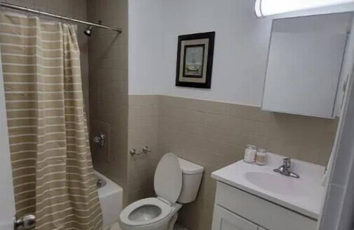 Gouldsboro Cottage | Spacious 5-Bedroom Pocono Getaway with Hot-Tub