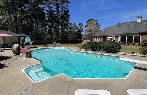 Evans House | Spacious 5-Bedroom Ranch Home for Augusta Masters Rental