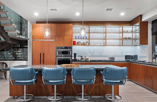 Hollywood Villa | Spacious 5-bedroom villa in wonderful Runyon Canyon with Poll