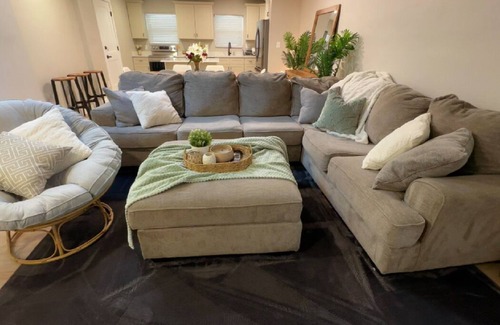 Port Orange House | Spacious 5-bedroom house with two mother in law Suites!