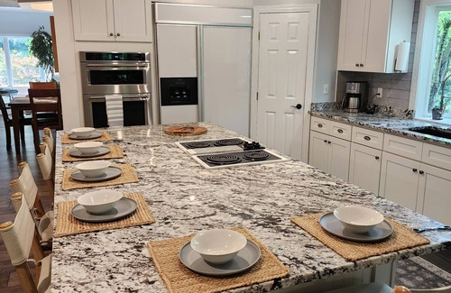 Royal Pines House | Spacious 5-bedroom house in South Asheville/Arden 4500sqft of fun, sleeps 10+