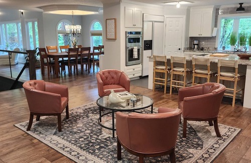 Royal Pines House | Spacious 5-bedroom house in South Asheville/Arden 4500sqft of fun, sleeps 10+