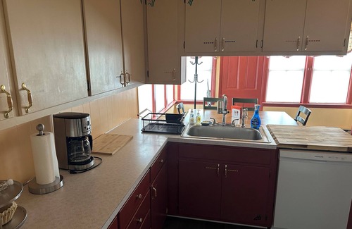 Middleburg House | Spacious 5-bedroom house with WiFi, AC in lovely Selinsgrove