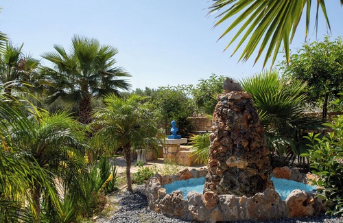 Limenas Chersonisou House | Spacious 5-bedroom villa in tranquil Agkisaras Hersonisos with AC, WiFi